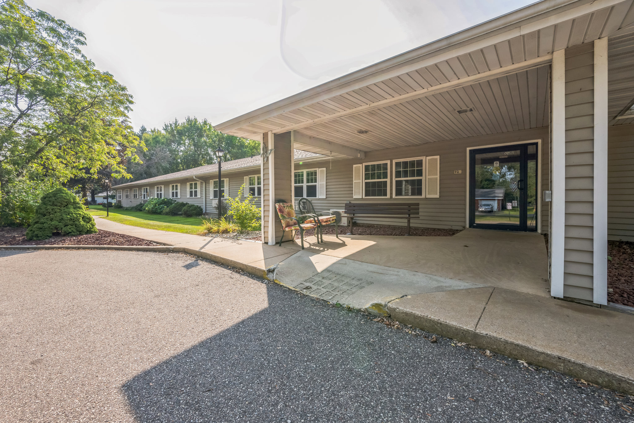 199720_Grove_Ave_Wild_Rose_WI_54984_USA-Exterior-IMG_3554.jpg