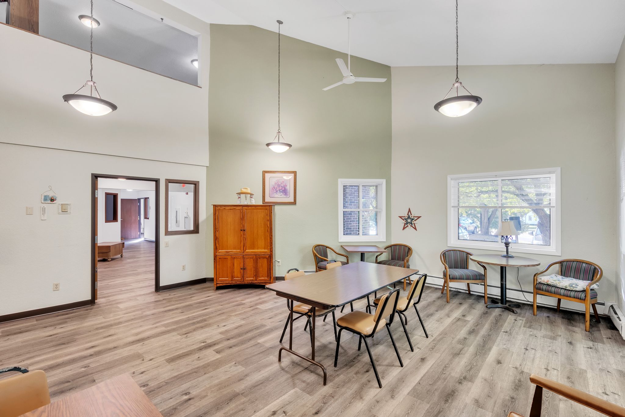 249745_1st_St_Glenwood_City_WI_54013_USA-Dining_room-F2S00324.jpg