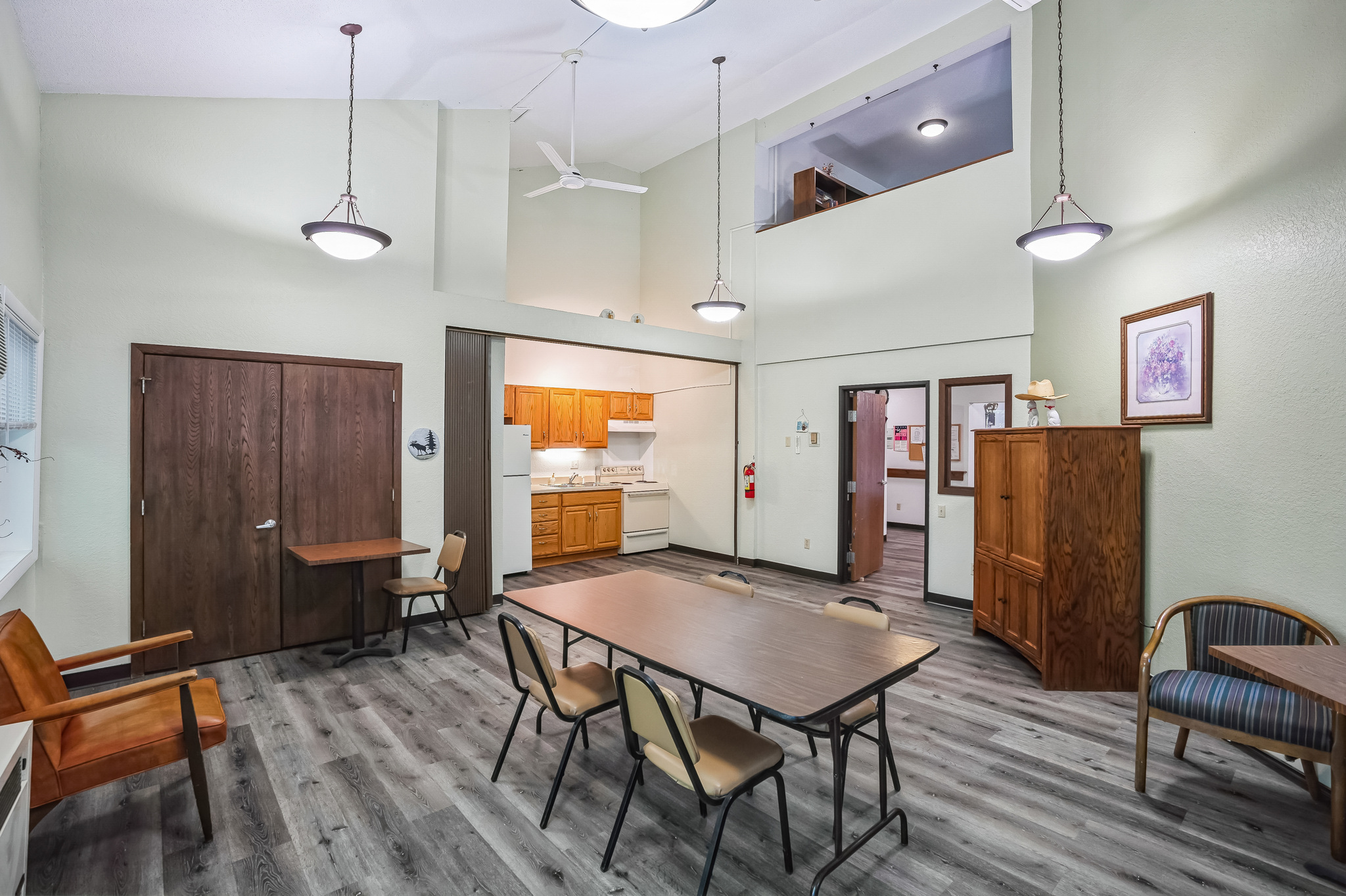 249745_1st_St_Glenwood_City_WI_54013_USA-Dining_room-F2S00327.jpg