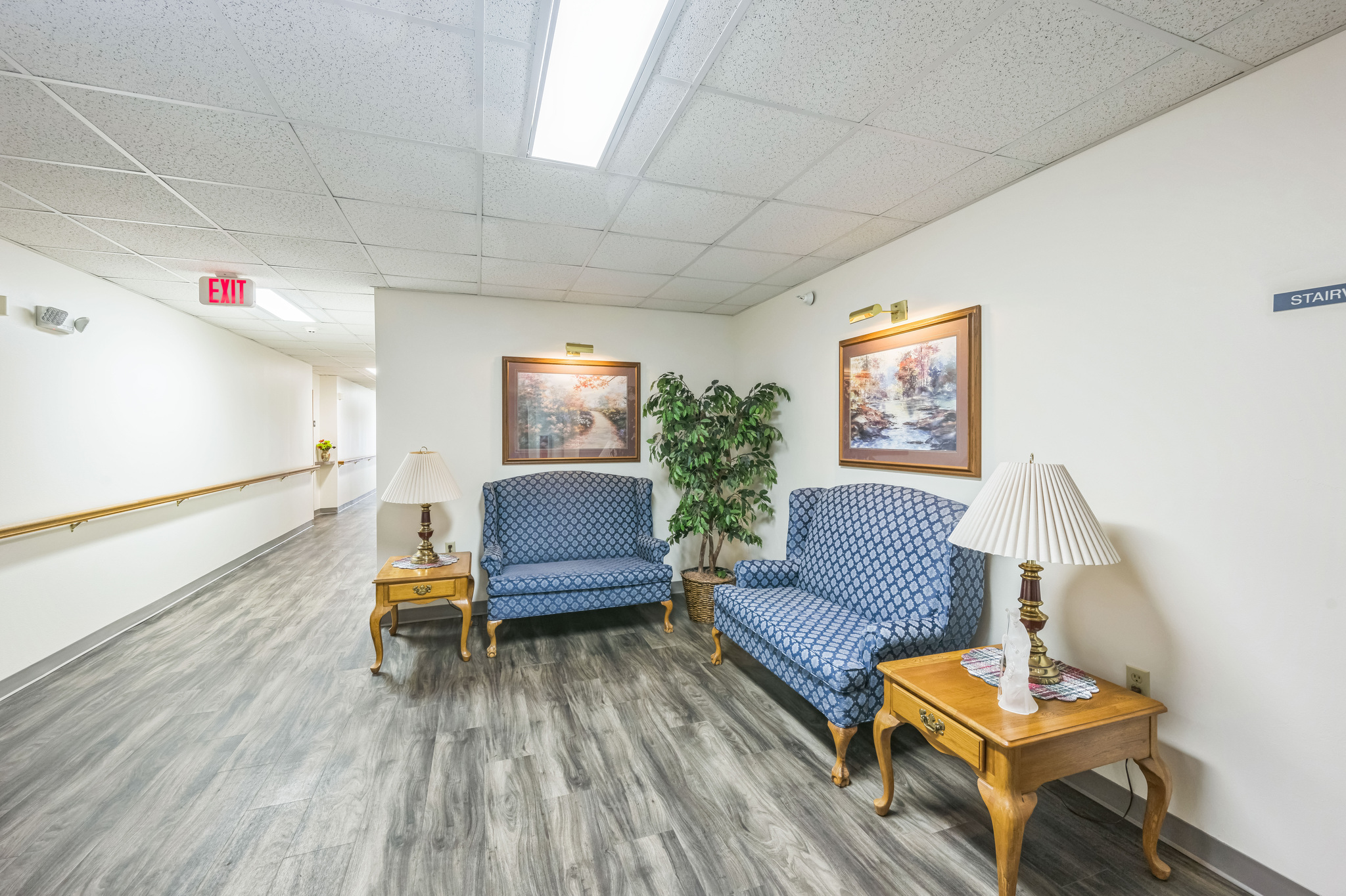 266120_Gateway_Dr_Waupun_WI_53963_USA-Living_room-IMG_4315.jpg