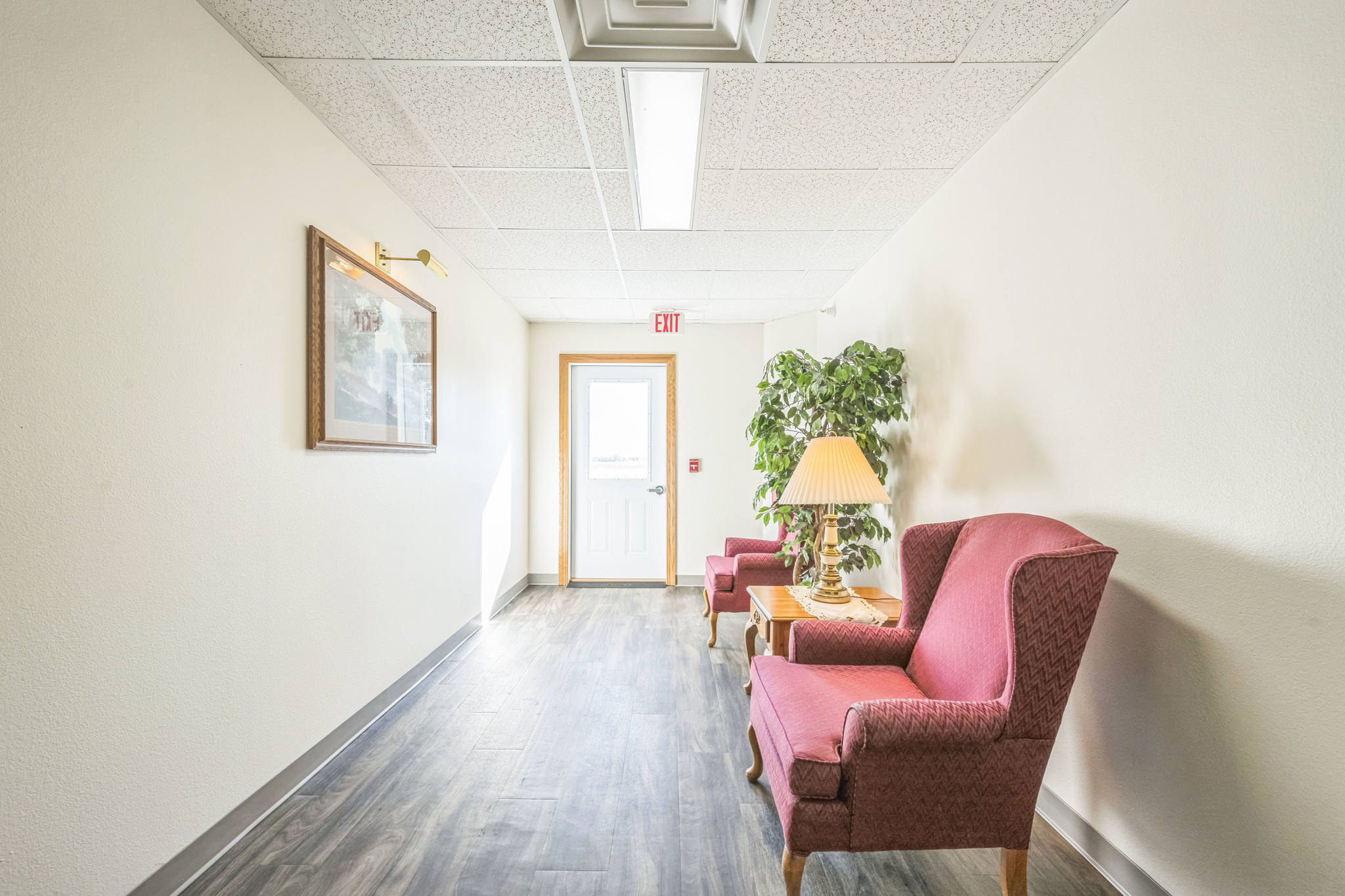 266120_Gateway_Dr_Waupun_WI_53963_USA-Living_room-IMG_4333.jpg