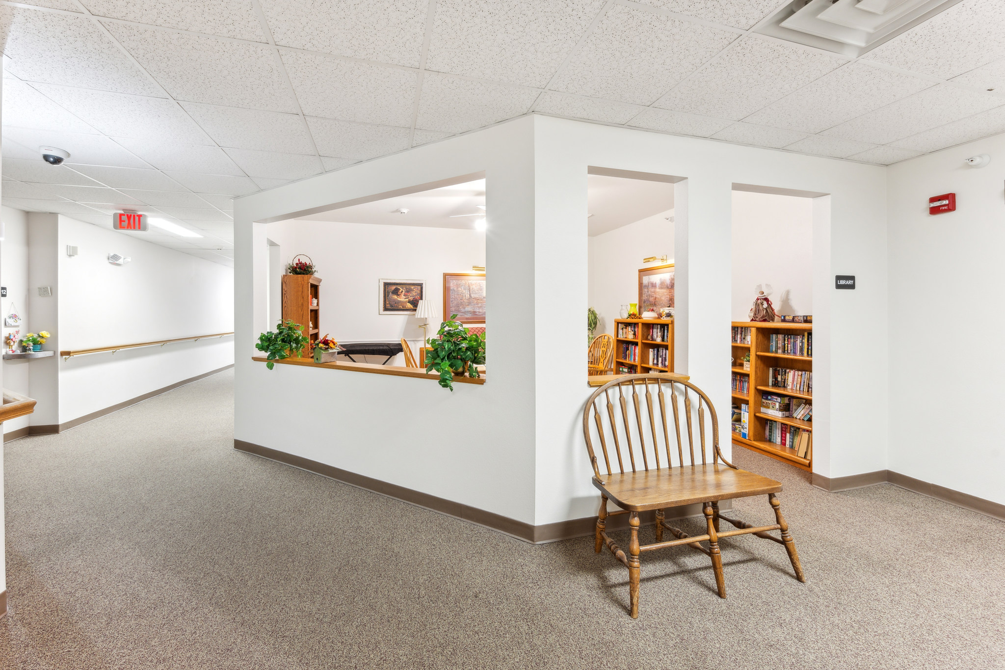 266120_Gateway_Dr_Waupun_WI_53963_USA-Living_room-IMG_4357.jpg