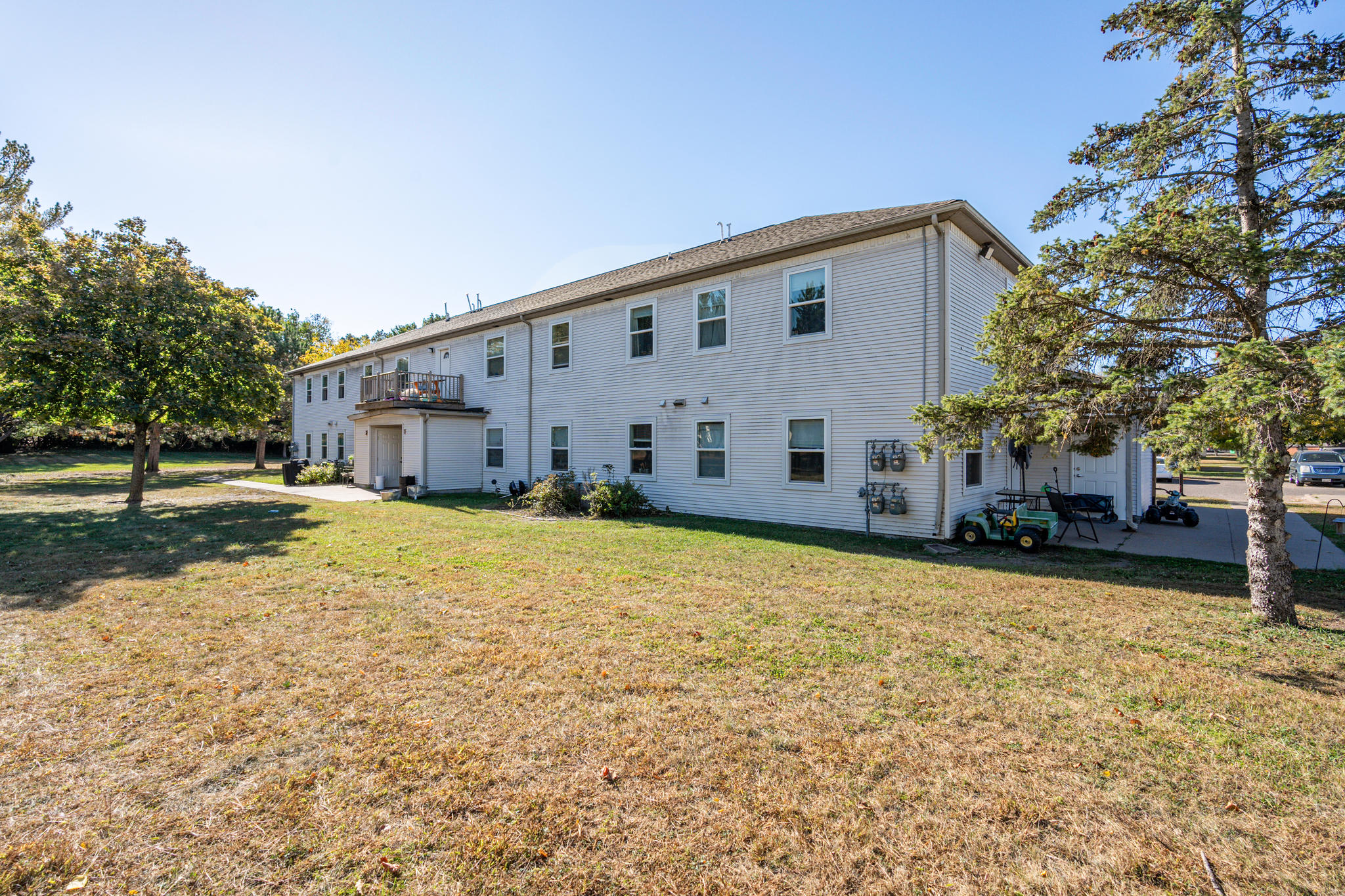 268428_24th_Ave_W_Menomonie_WI_54751_USA-Exterior-F2S09822.jpg