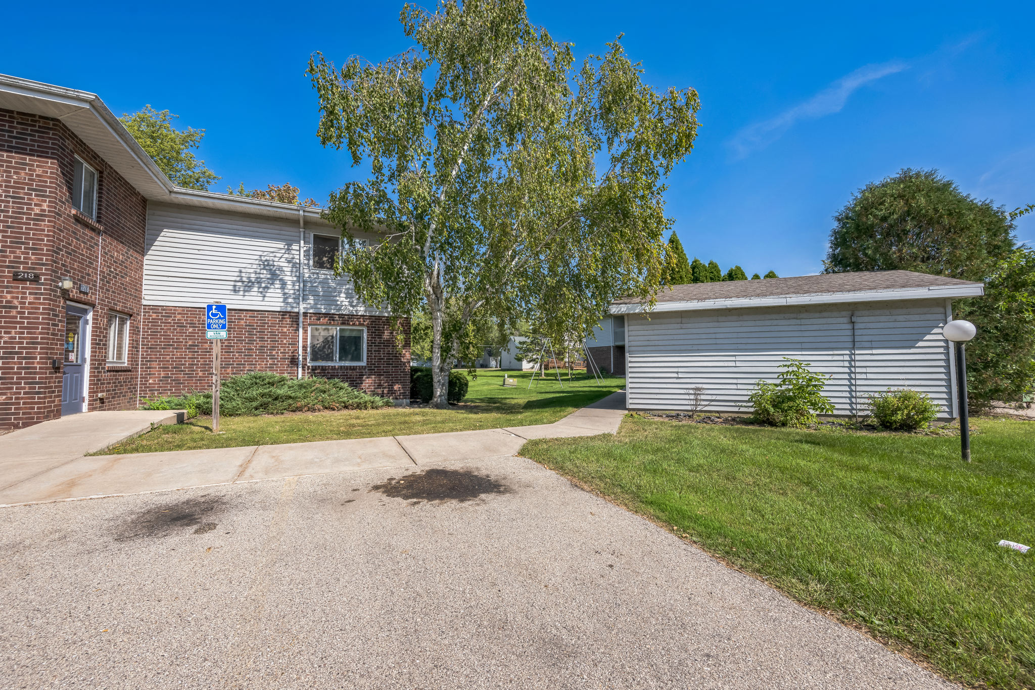 330210_S_5th_St_Winneconne_WI_54986_USA-Exterior-IMG_4006.jpg