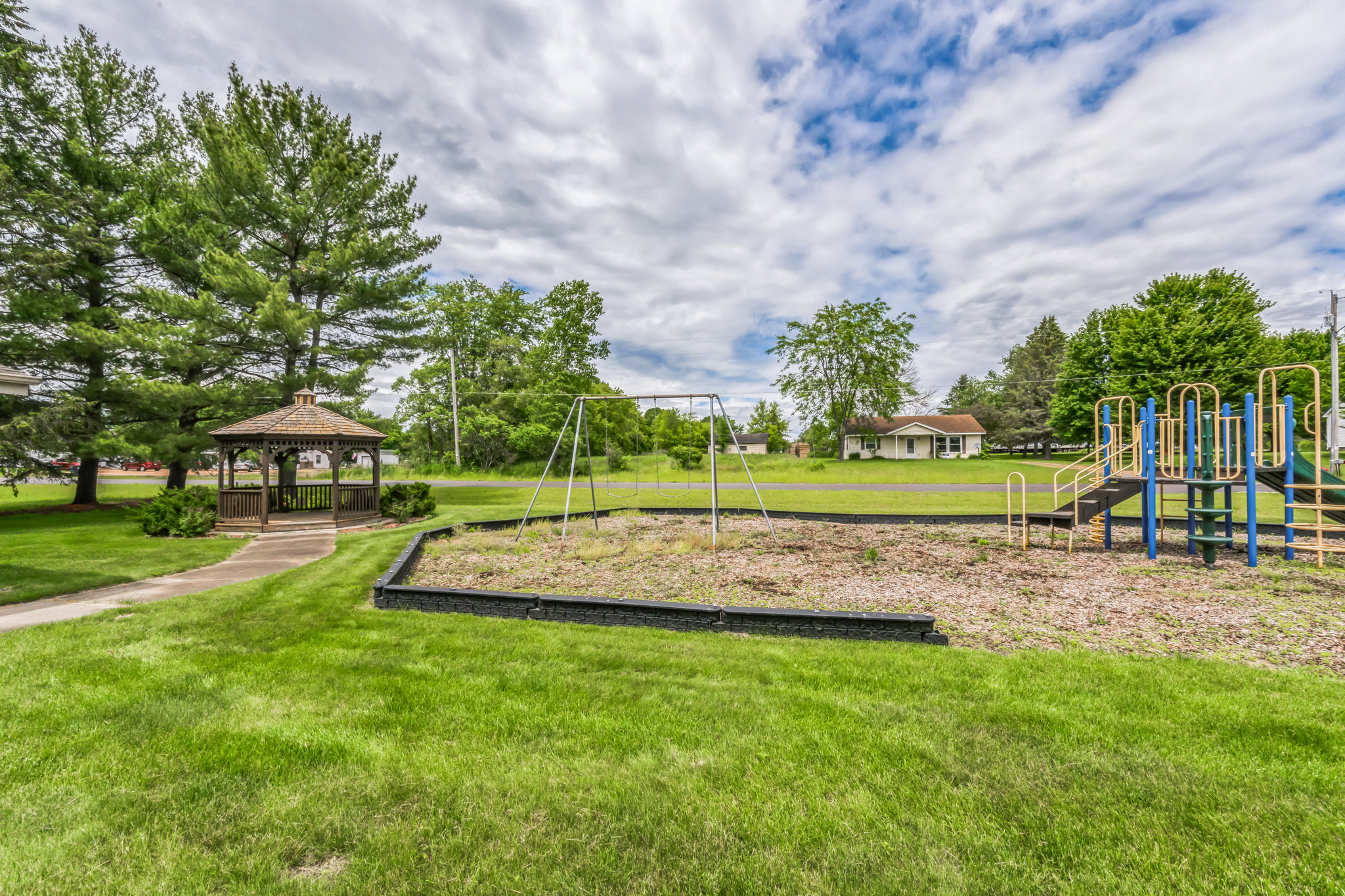 3435183_3rd_Ave_Pittsville_WI_54466_USA-Exterior-DSC_8019.jpg