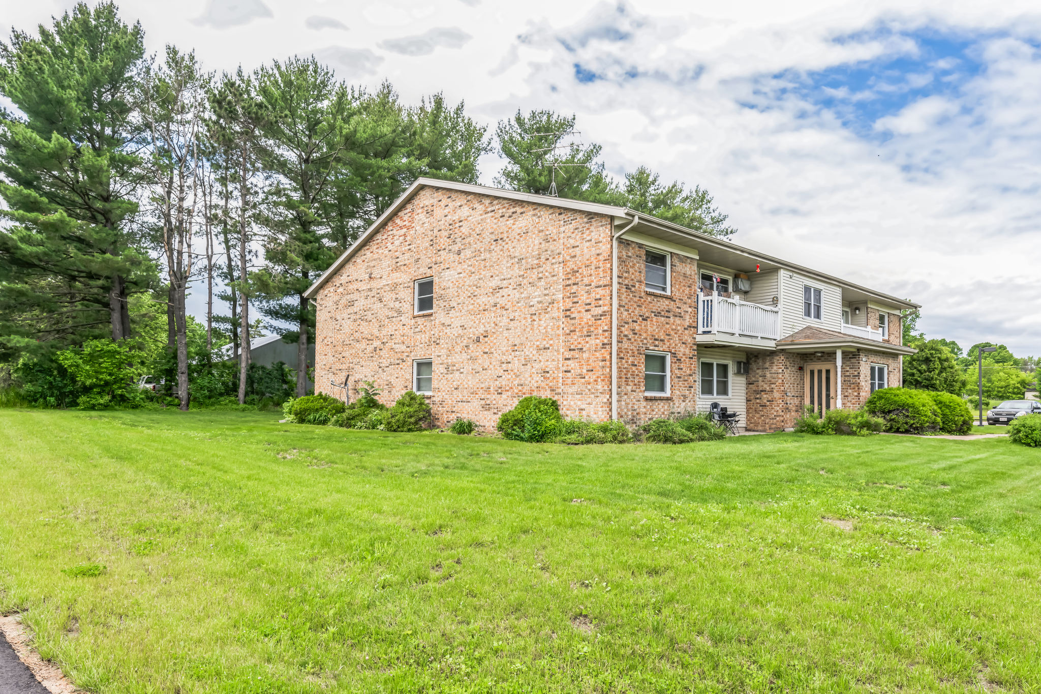 3435183_3rd_Ave_Pittsville_WI_54466_USA-Exterior-DSC_8026.jpg