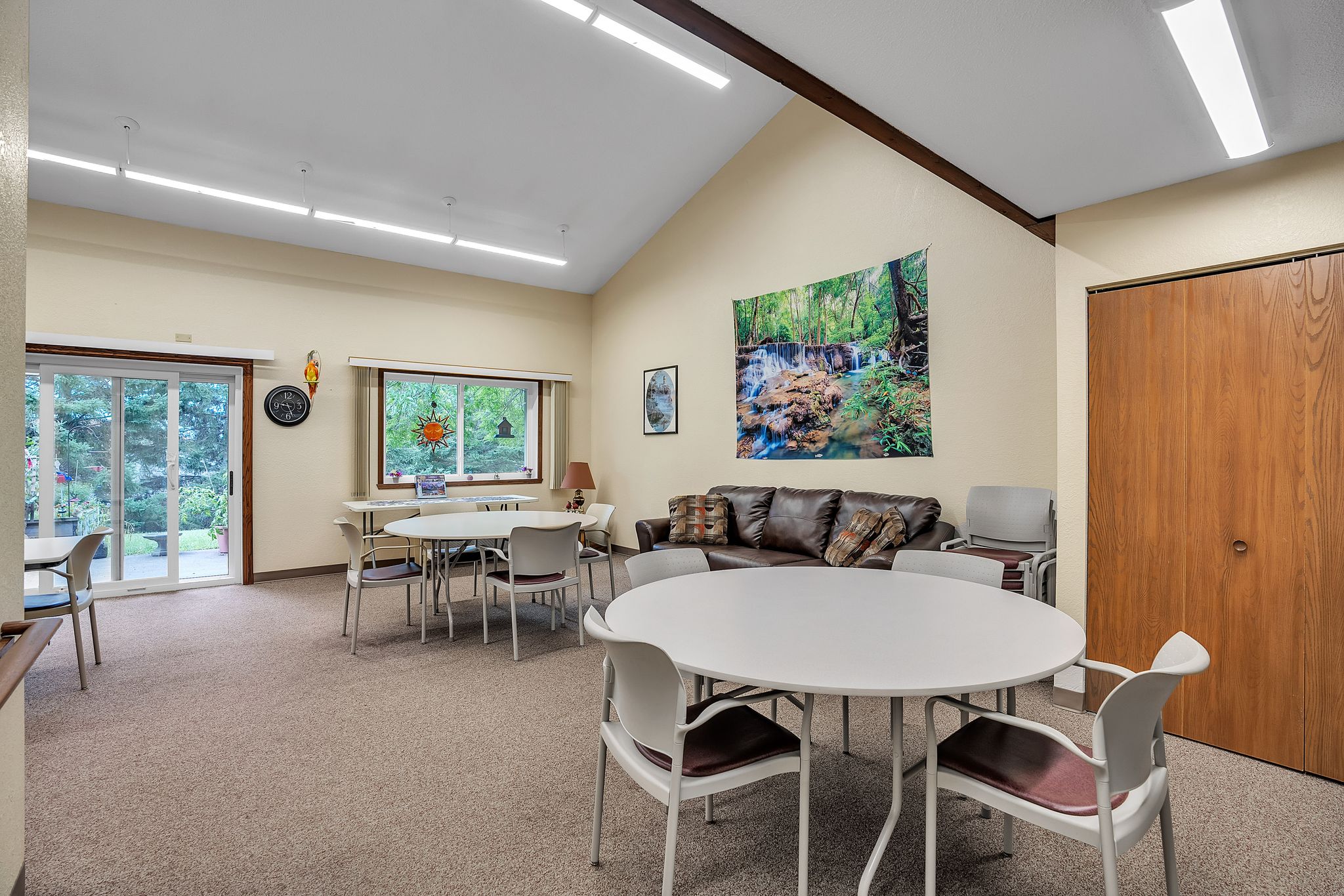 366814_Elm_Dr_Spooner_WI_54801_USA-Dining_room-F2S04596.jpg