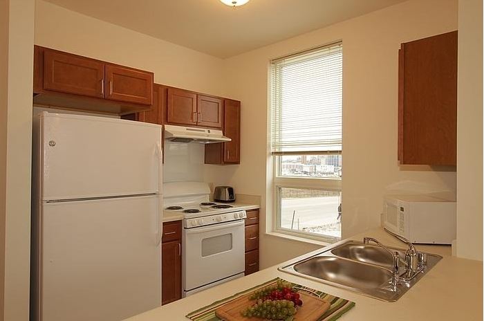392kitchen.JPG