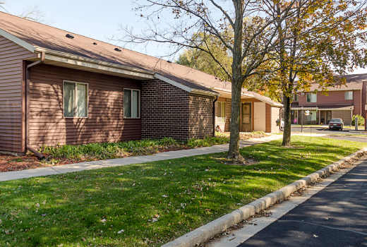 40meadow-creek-exterior6.png