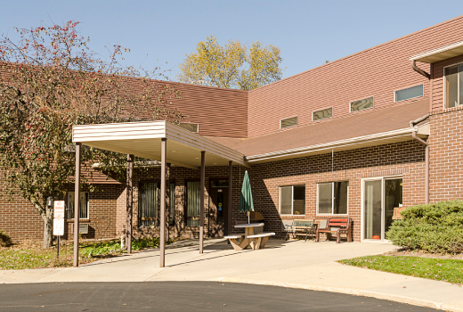 40meadow-creek-exterior7.png